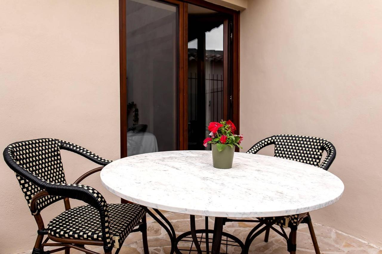 Casa Gran 1771 - Montrubi Winery Hotel - Adults Only Font-Rubi Buitenkant foto